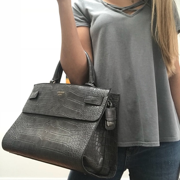 GUESS Satchel - Picture 6 of 8